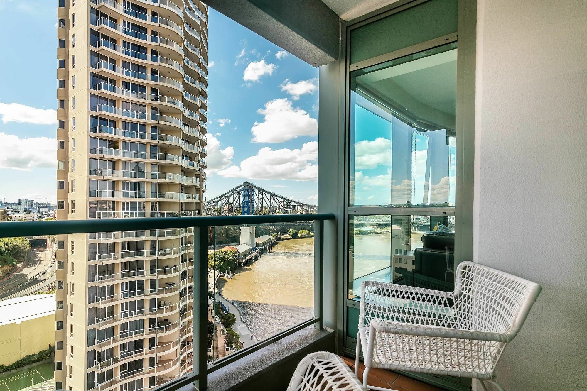 River View Suites In The Heart Of Brisbane Bagian luar foto